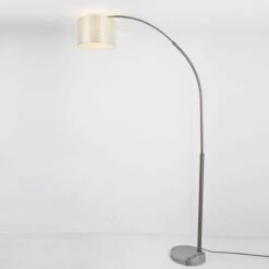 Lampadaire Réglable Tissu Blanc Et Pied Métal Brossé Kiroop H 235 Cm