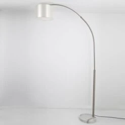 Lampadaire Réglable Tissu Blanc Et Pied Métal Brossé Kiroop H 235 Cm -OSRAM || Philips || Bosch Soldes lampadaire reglable metal noir proxy h 235 cm 3327480054628 558039